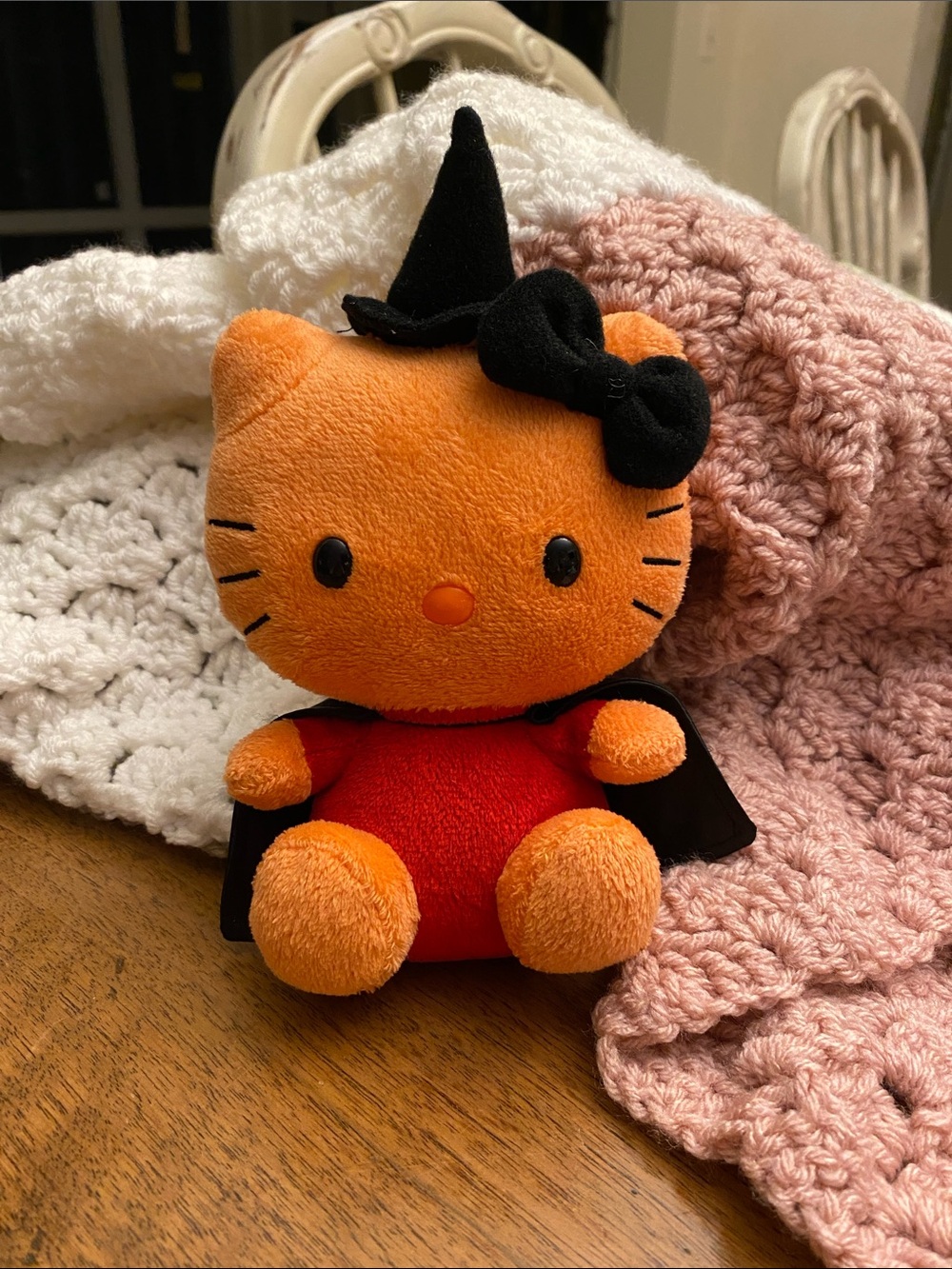 FREE WITH PURCHASE Hello Kitty Halloween Witch